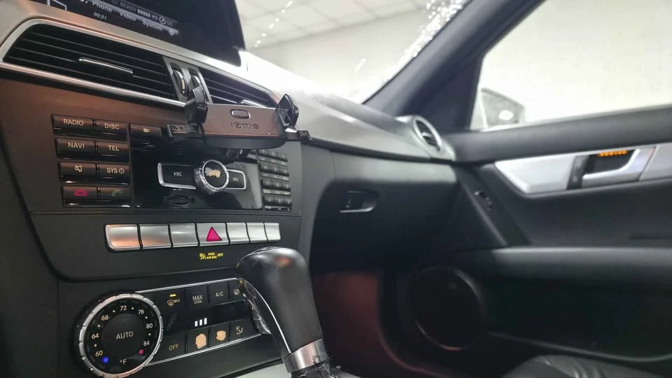 2013 Mercedes-Benz W204 C-Class - Image 9 of 19