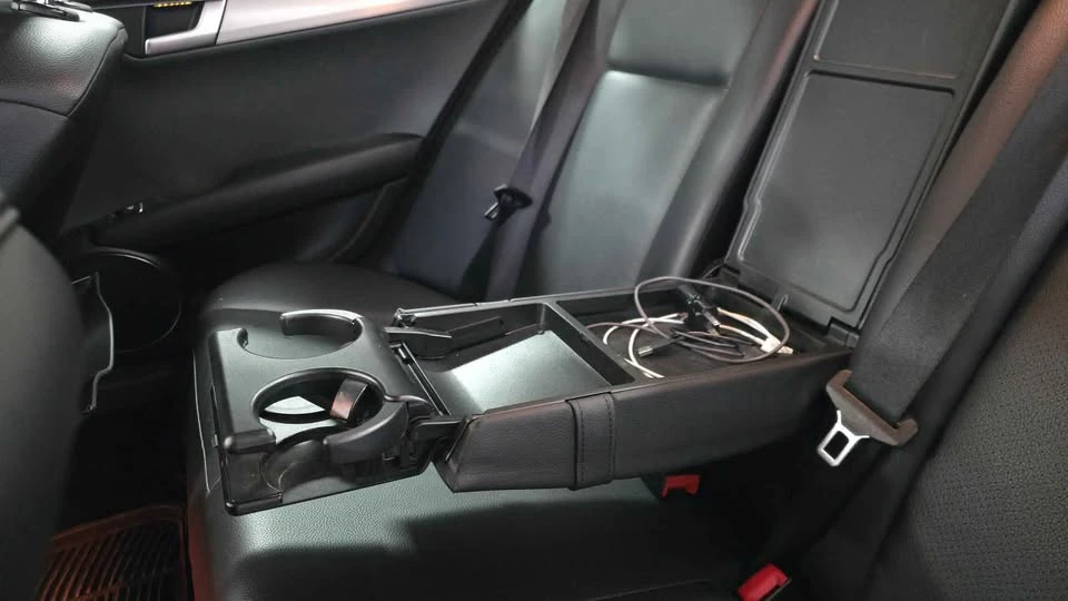 2013 Mercedes-Benz W204 C-Class - Image 16 of 19