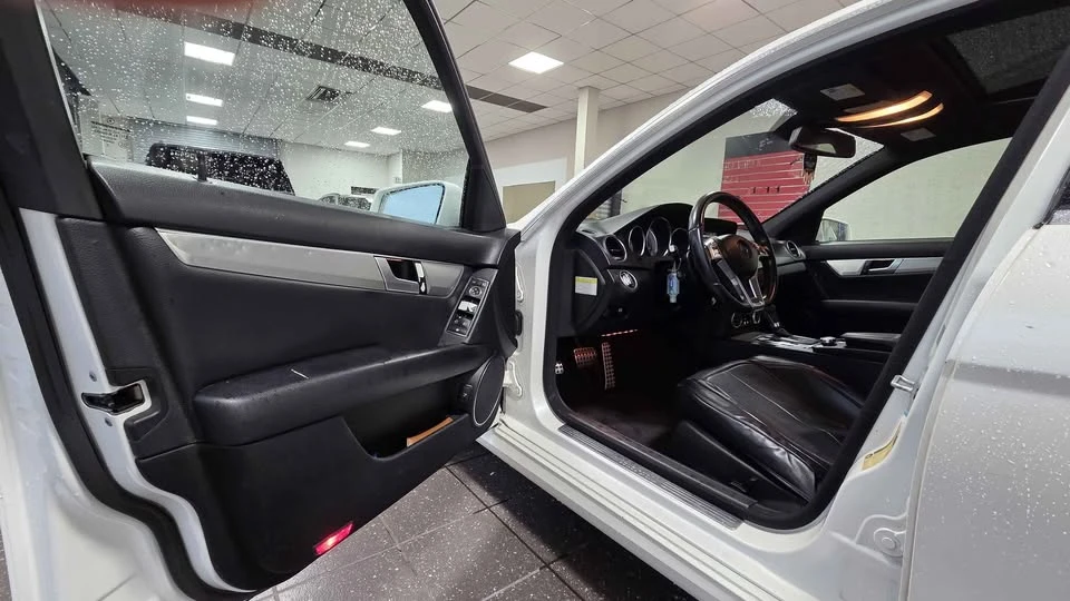 2013 Mercedes-Benz W204 C-Class - Image 5 of 19