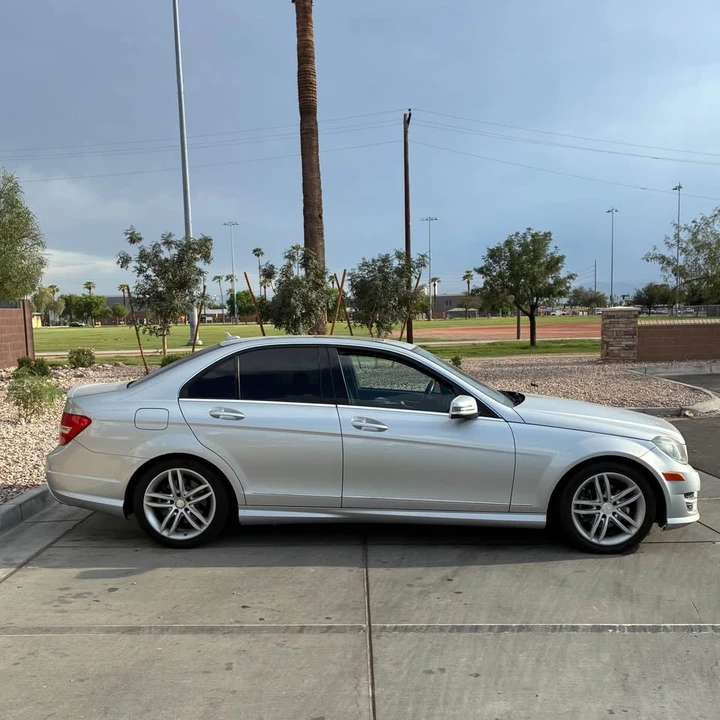 2013 Mercedes-Benz W204 C-Class - Image 5 of 9
