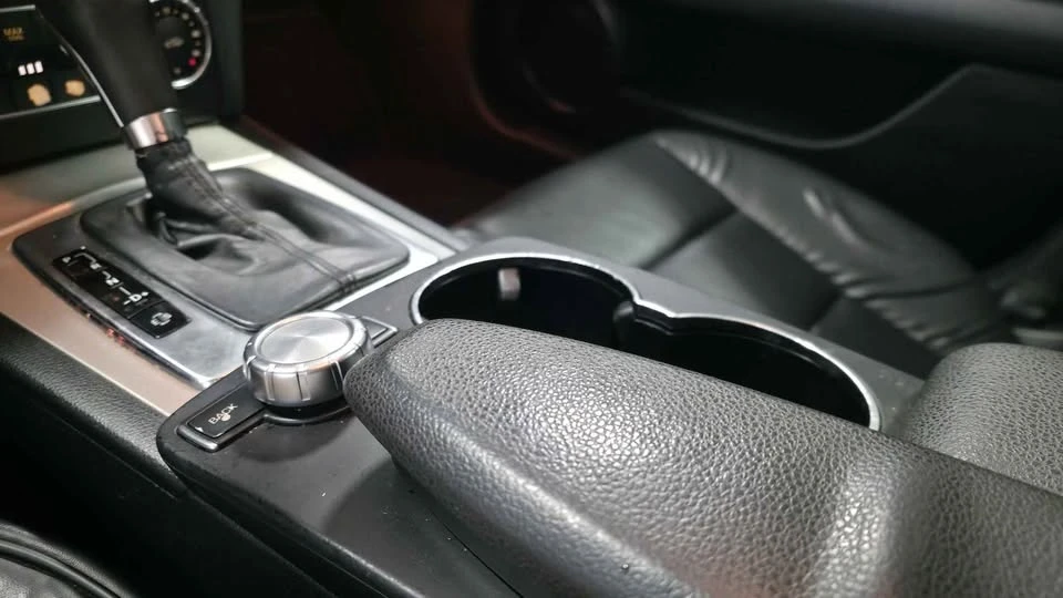 2013 Mercedes-Benz W204 C-Class - Image 8 of 19