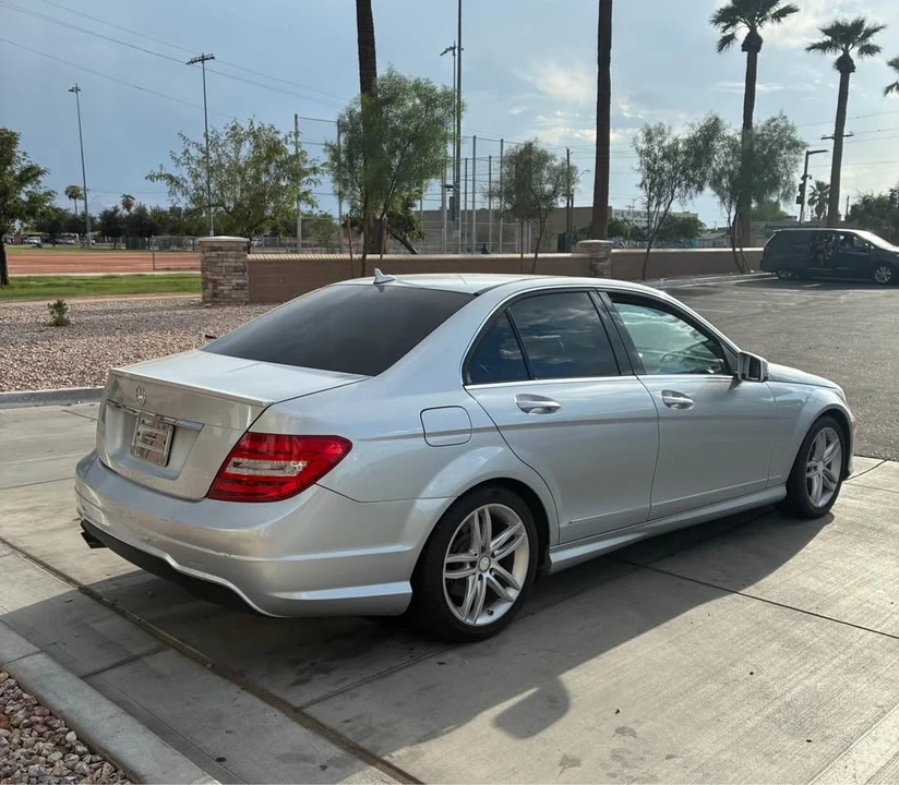 2013 Mercedes-Benz W204 C-Class - Image 4 of 9