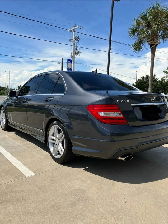 2013 Mercedes-Benz W204 C-Class - Image 4 of 11