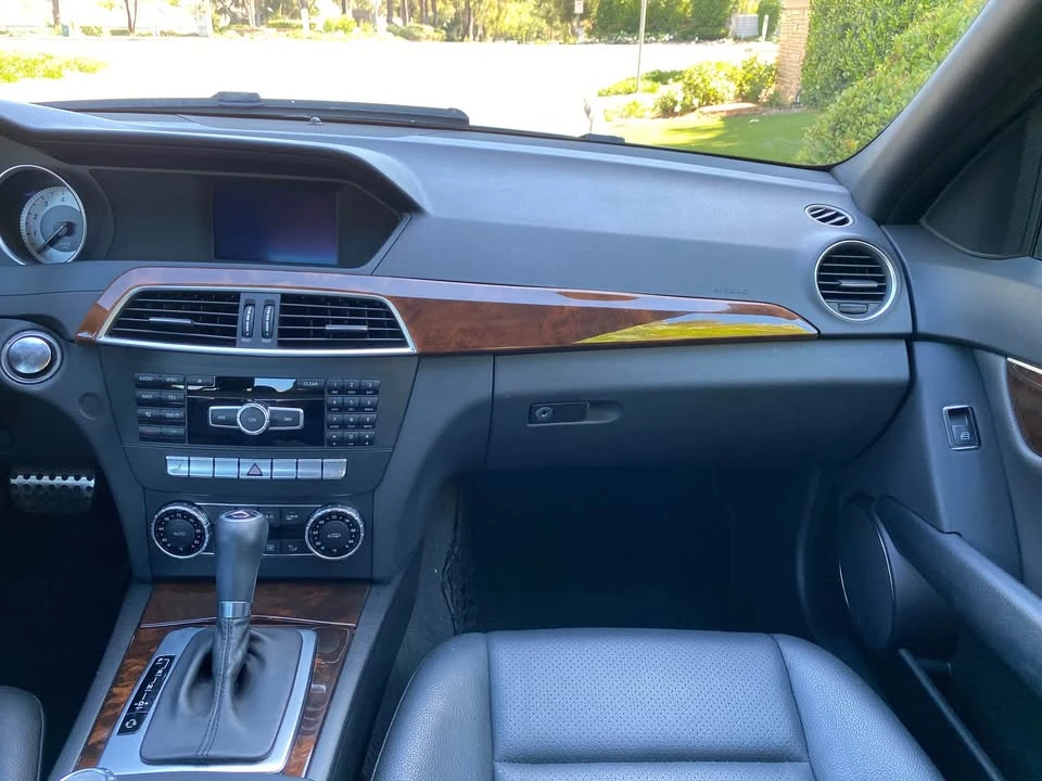 2013 Mercedes-Benz W204 C-Class - Image 15 of 19