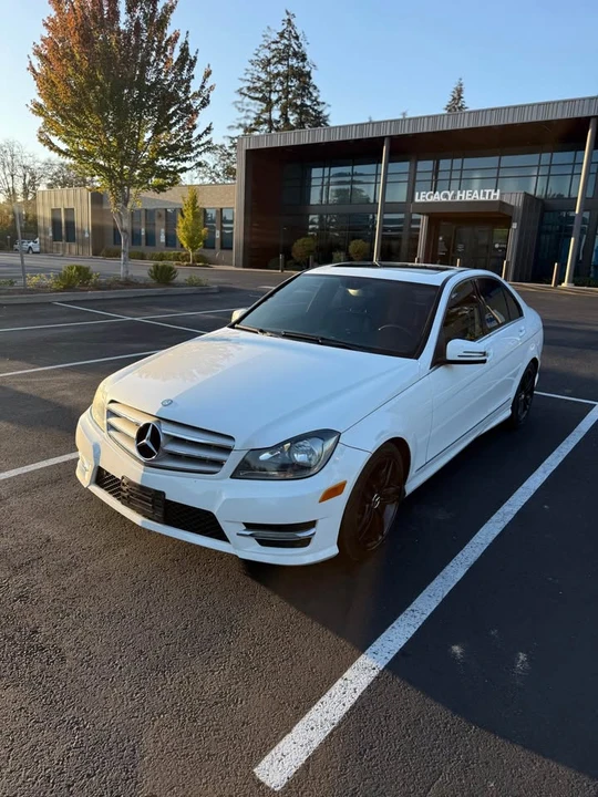 2013 Mercedes-Benz W204 C-Class - Image 2 of 10