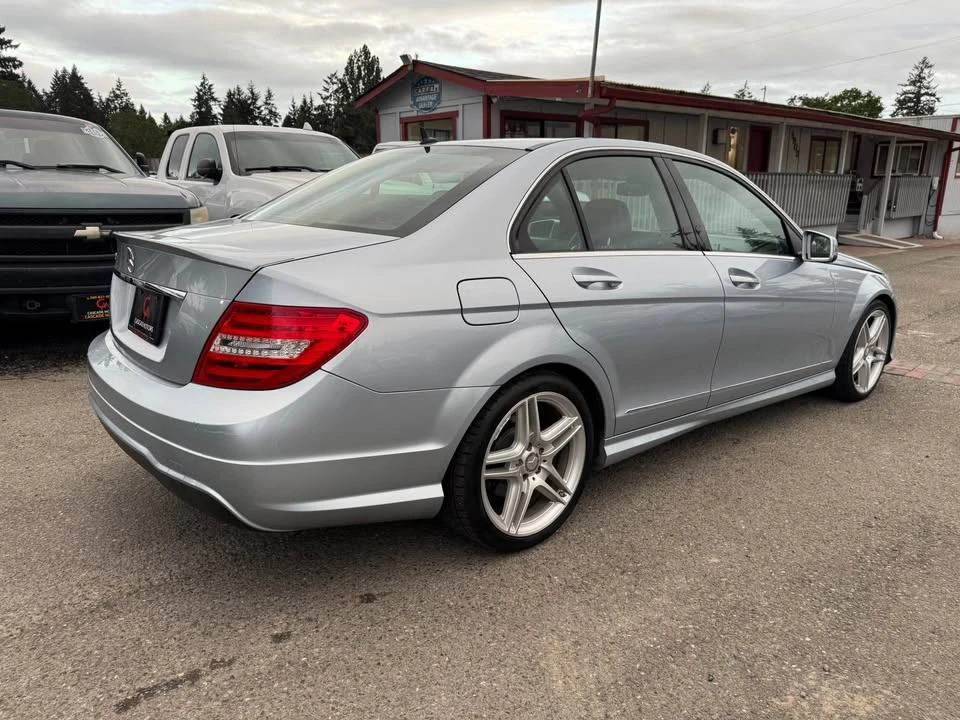 2013 Mercedes-Benz W204 C-Class - Image 5 of 19