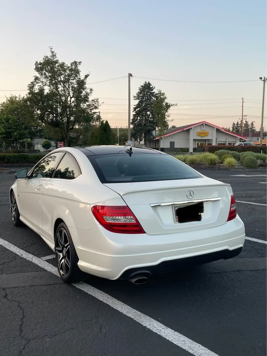 2013 Mercedes-Benz W204 C-Class - Image 2 of 11