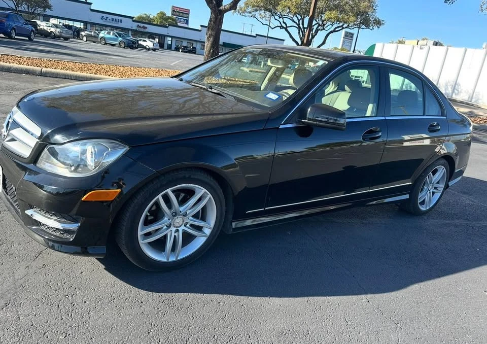 2013 Mercedes-Benz W204 C-Class - Image 8 of 11
