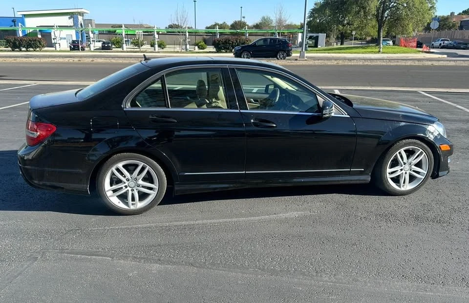 2013 Mercedes-Benz W204 C-Class - Image 6 of 11