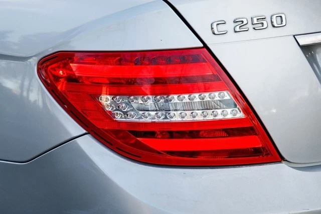 2013 Mercedes-Benz W204 C-Class - Image 8 of 12