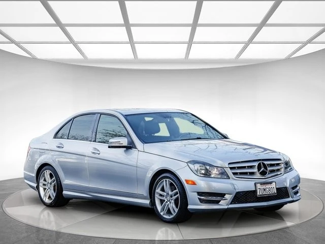 2013 Mercedes-Benz W204 C-Class - Image 5 of 12