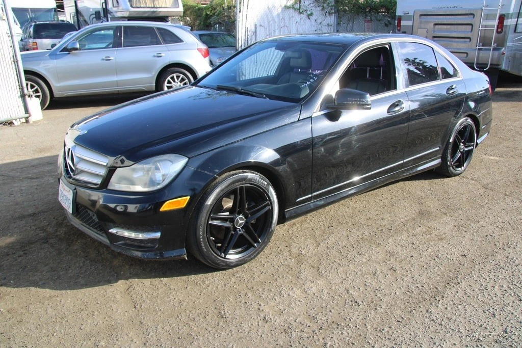 2013 Mercedes-Benz W204 C-Class - Image 3 of 21