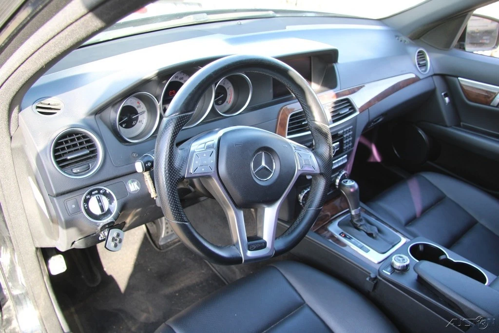 2013 Mercedes-Benz W204 C-Class - Image 16 of 21