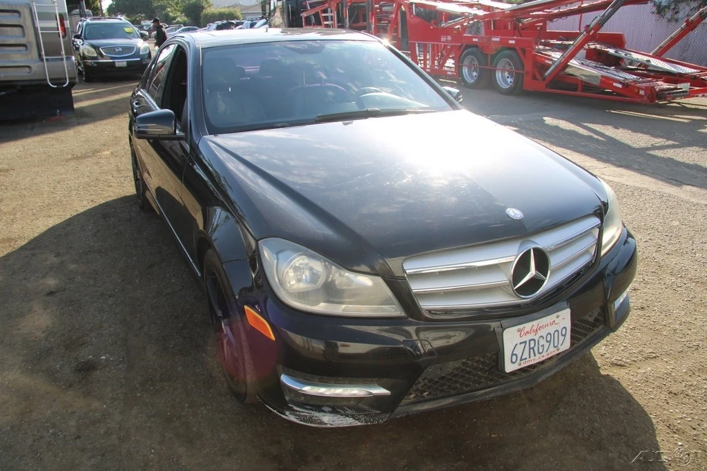 2013 Mercedes-Benz W204 C-Class - Image 10 of 21
