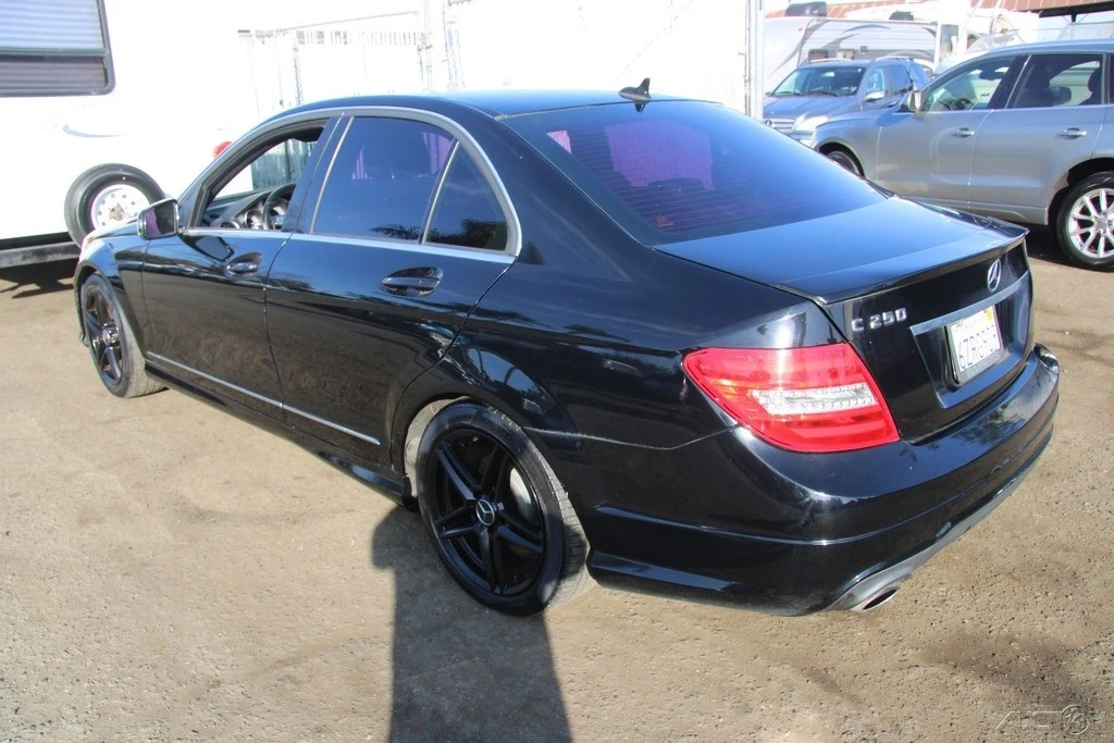 2013 Mercedes-Benz W204 C-Class - Image 5 of 21