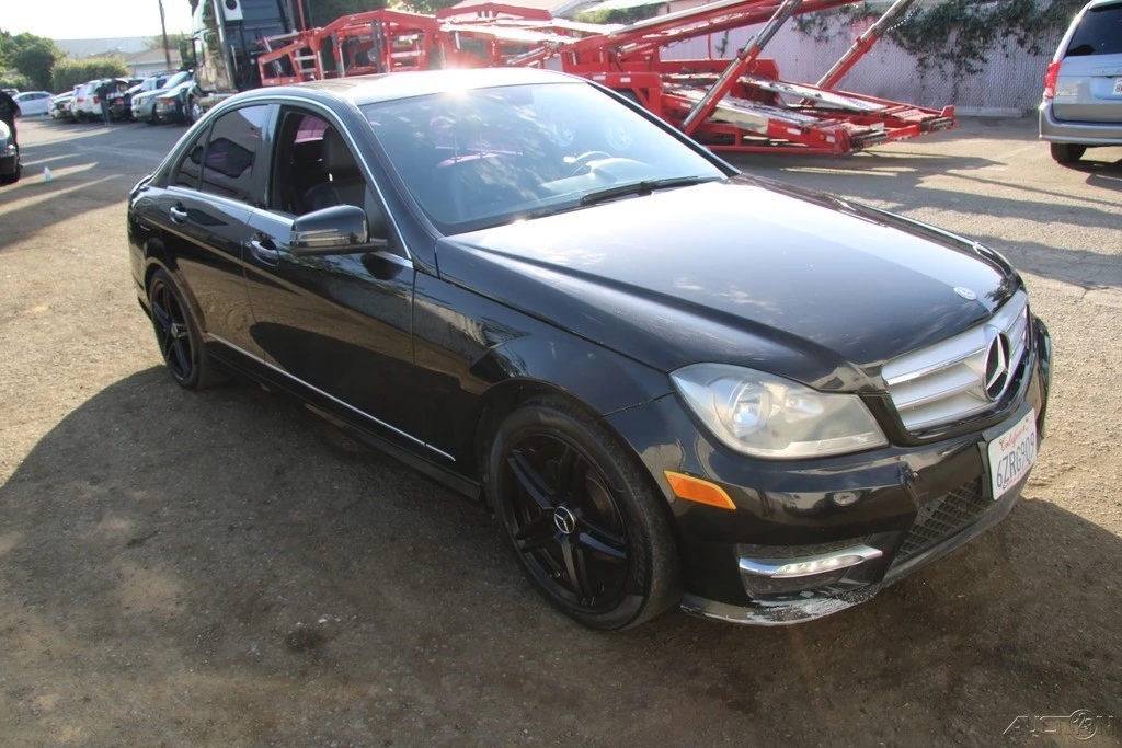 2013 Mercedes-Benz W204 C-Class - Image 9 of 21