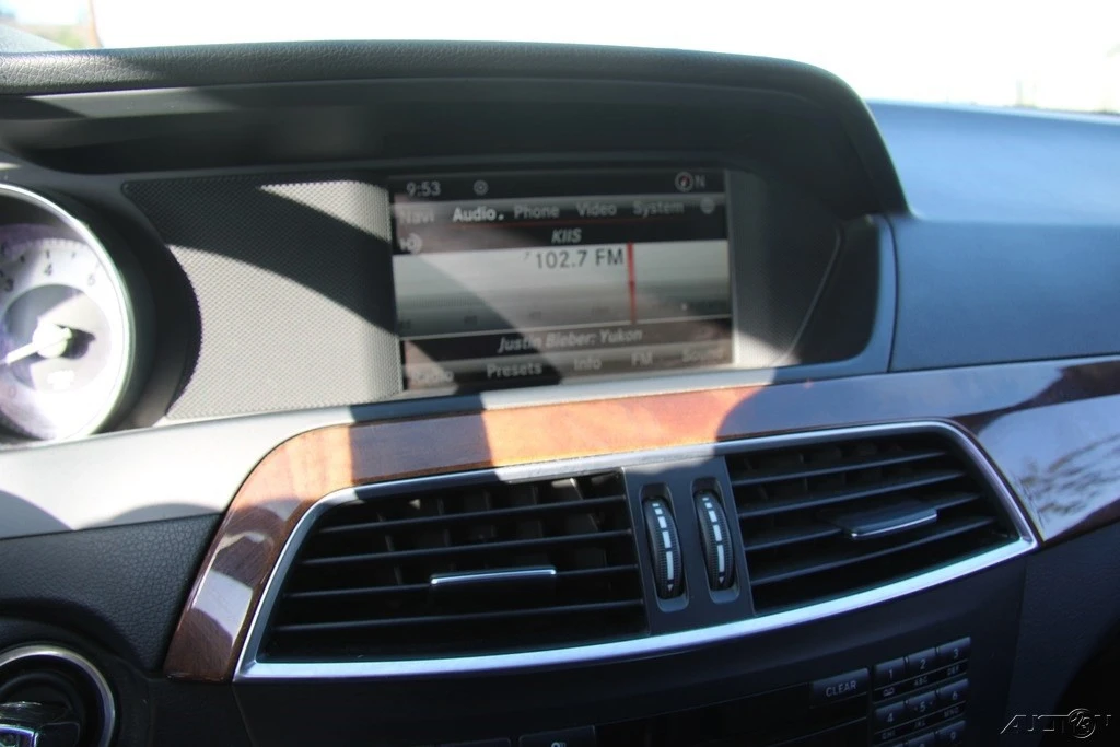 2013 Mercedes-Benz W204 C-Class - Image 20 of 21