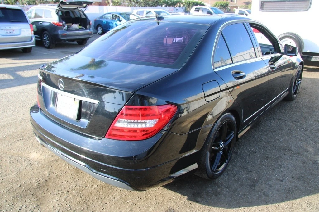 2013 Mercedes-Benz W204 C-Class - Image 7 of 21