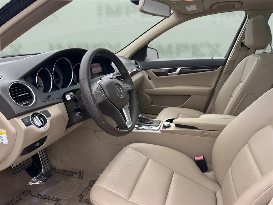 2013 Mercedes-Benz W204 C-Class - Image 9 of 12