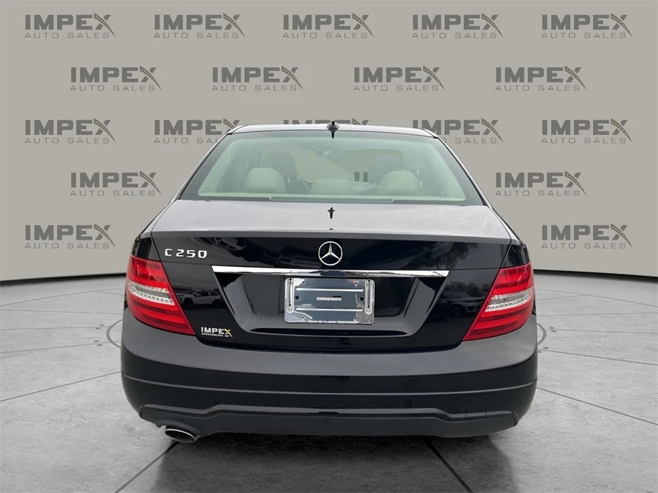 2013 Mercedes-Benz W204 C-Class - Image 4 of 12