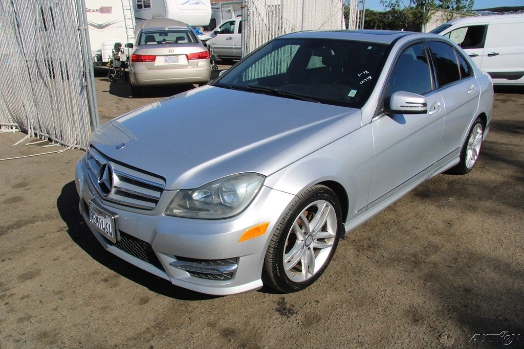 2013 Mercedes-Benz W204 C-Class - Image 2 of 21