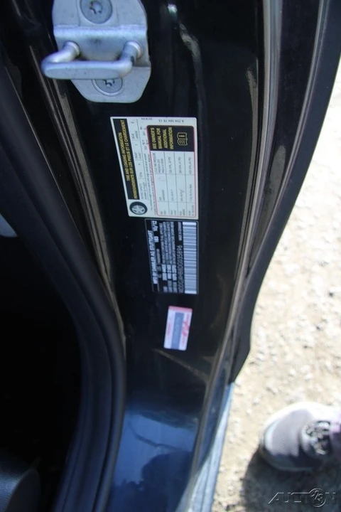 2013 Mercedes-Benz W204 C-Class - Image 13 of 21