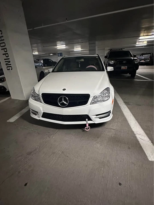 2013 Mercedes-Benz W204 C-Class - Image 2 of 5