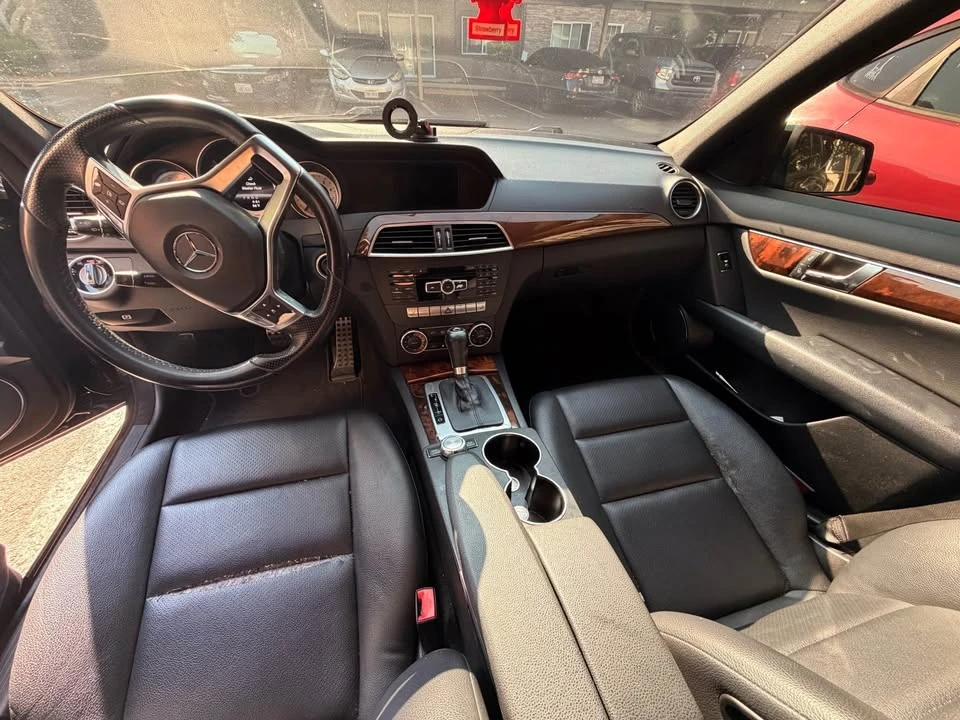 2013 Mercedes-Benz W204 C-Class - Image 8 of 14