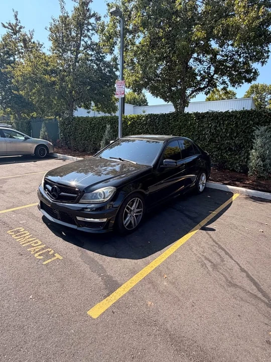 2013 Mercedes-Benz W204 C-Class - Image 4 of 14