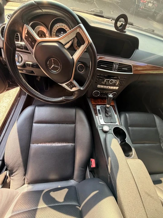 2013 Mercedes-Benz W204 C-Class - Image 7 of 14