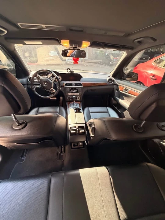 2013 Mercedes-Benz W204 C-Class - Image 11 of 14