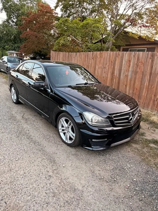 2013 Mercedes-Benz W204 C-Class - Image 3 of 14