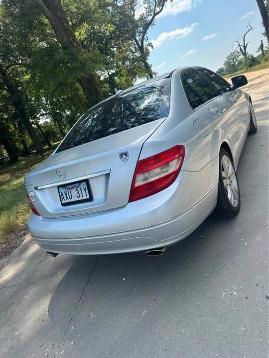 2013 Mercedes-Benz W204 C-Class - Image 14 of 17