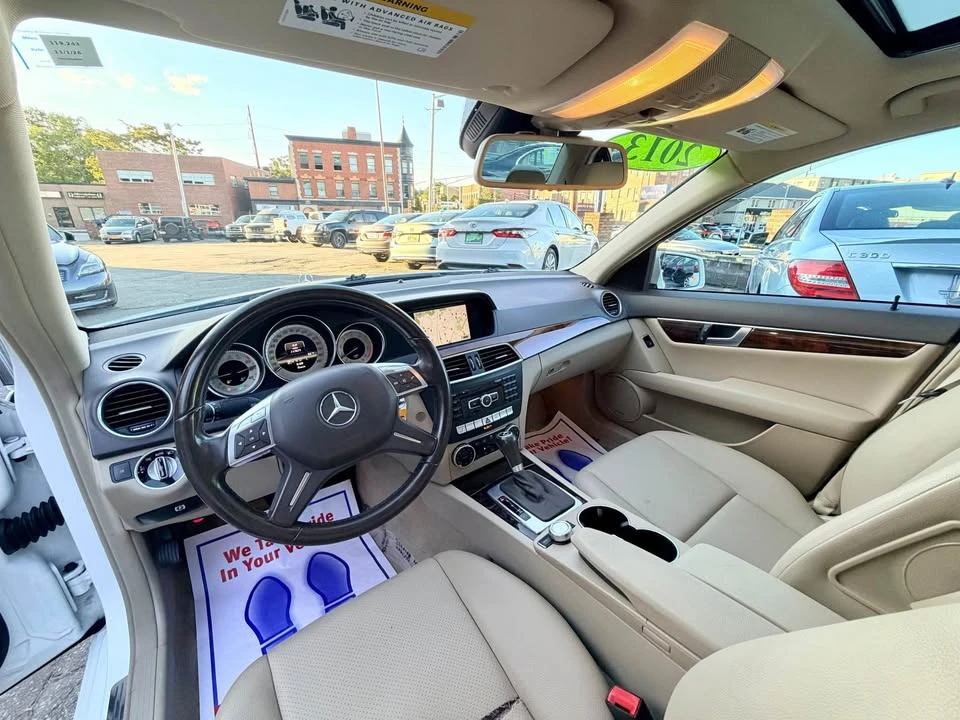 2013 Mercedes-Benz W204 C-Class - Image 8 of 20