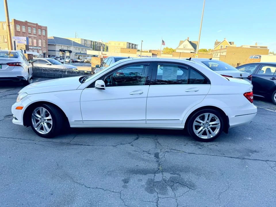 2013 Mercedes-Benz W204 C-Class - Image 6 of 20