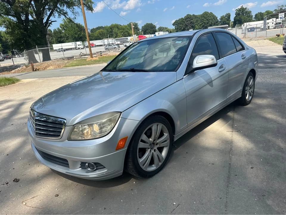 2013 Mercedes-Benz W204 C-Class - Image 2 of 17