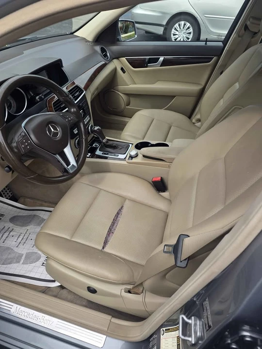 2013 Mercedes-Benz W204 C-Class - Image 7 of 8