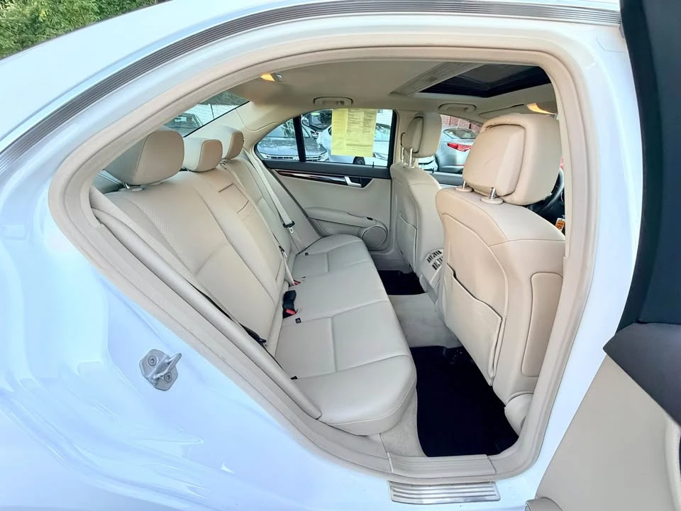 2013 Mercedes-Benz W204 C-Class - Image 17 of 20