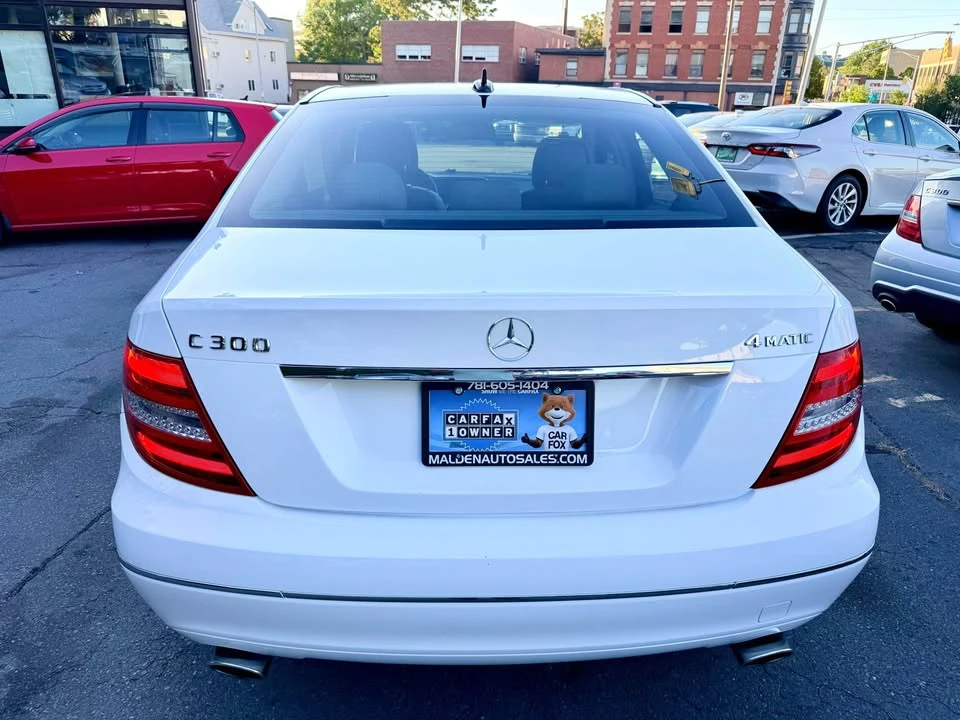 2013 Mercedes-Benz W204 C-Class - Image 7 of 20