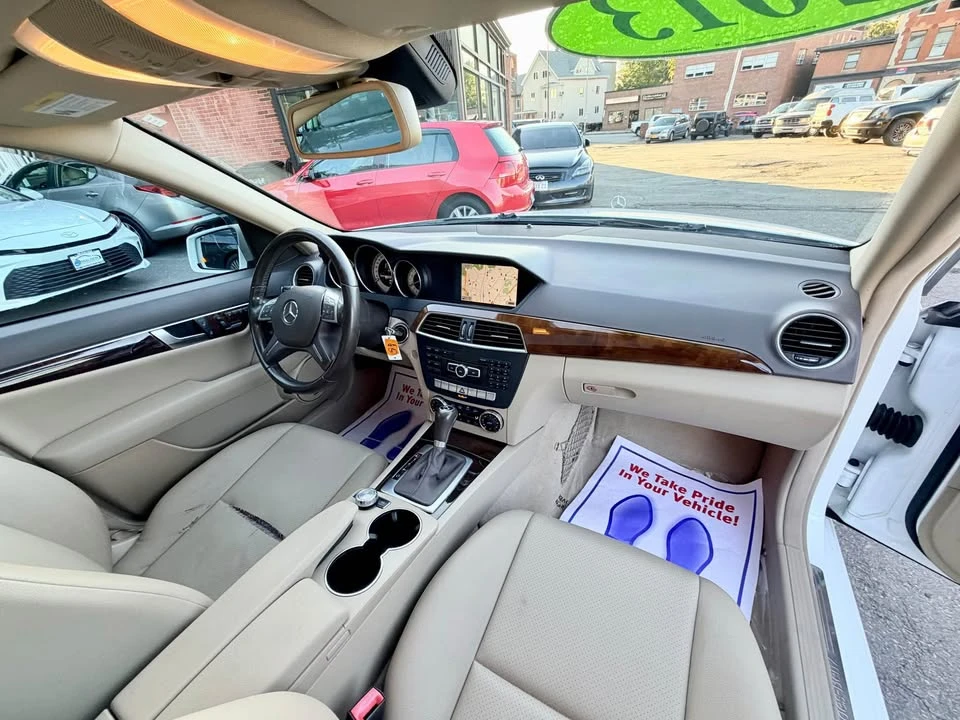2013 Mercedes-Benz W204 C-Class - Image 9 of 20
