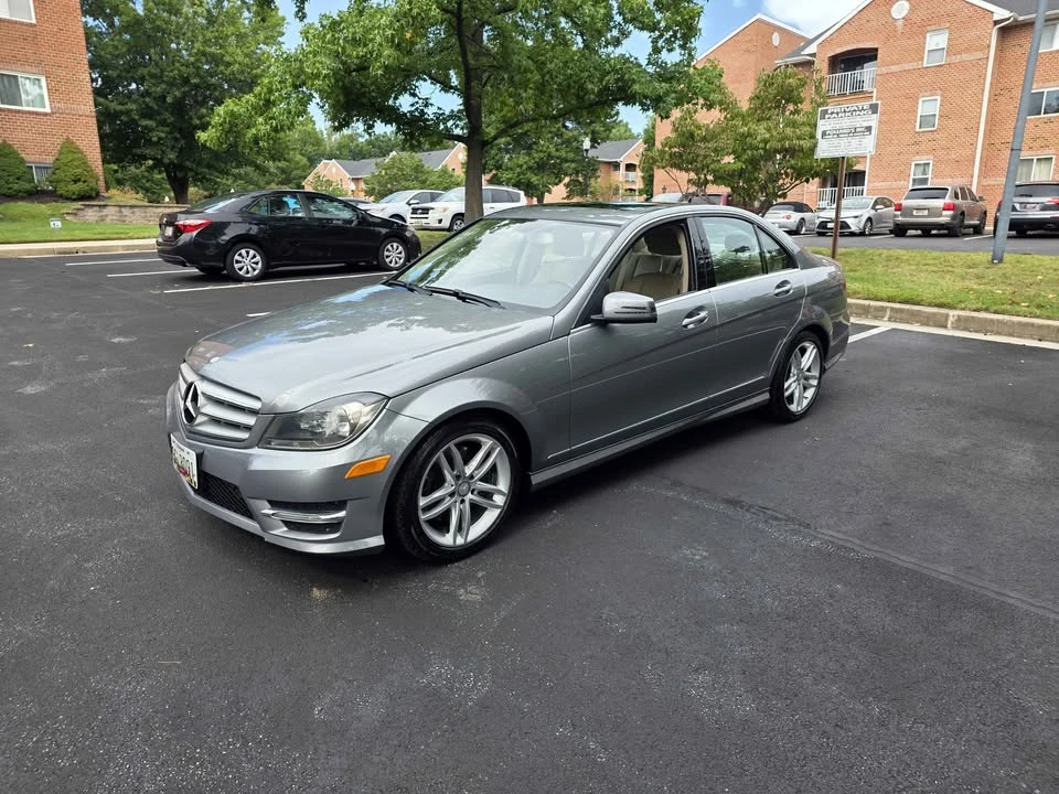 2013 Mercedes-Benz W204 C-Class - Image 2 of 8
