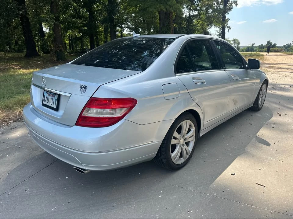 2013 Mercedes-Benz W204 C-Class - Image 11 of 17