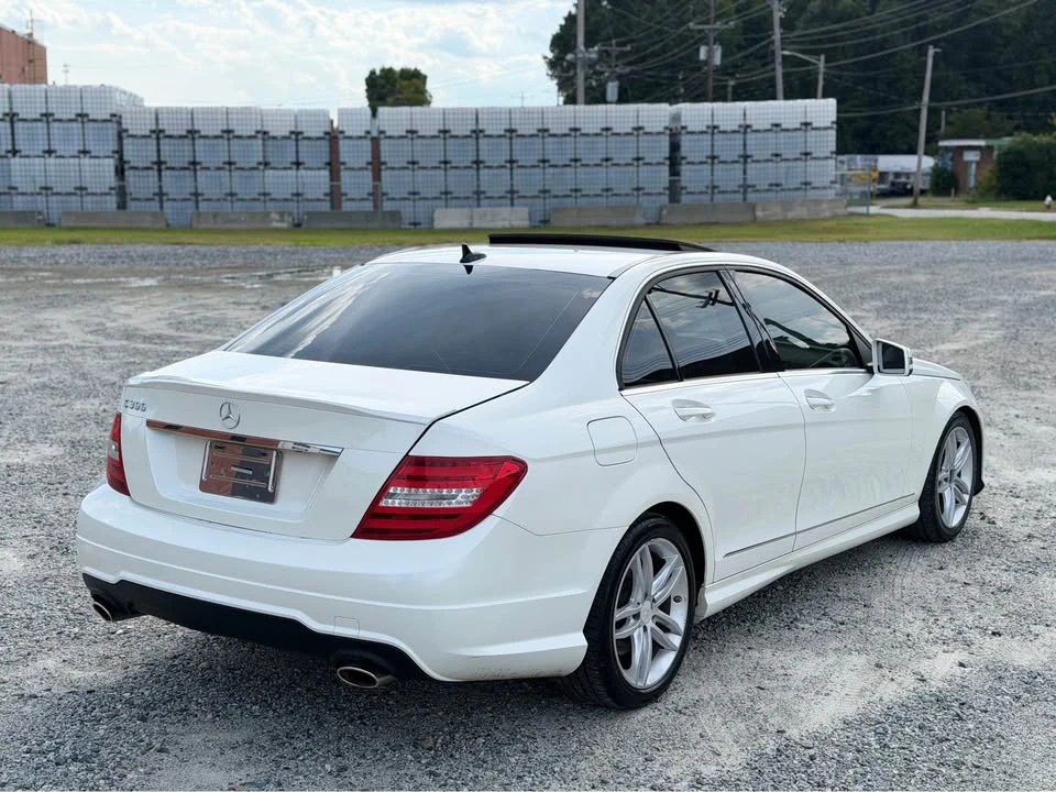 2013 Mercedes-Benz W204 C-Class - Image 8 of 17