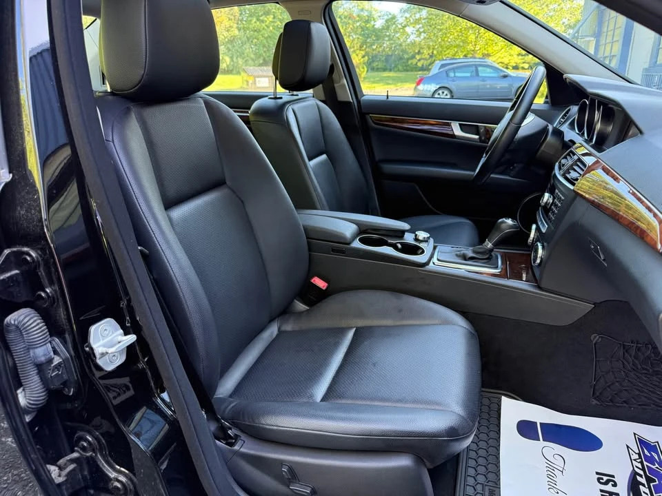 2013 Mercedes-Benz W204 C-Class - Image 12 of 20