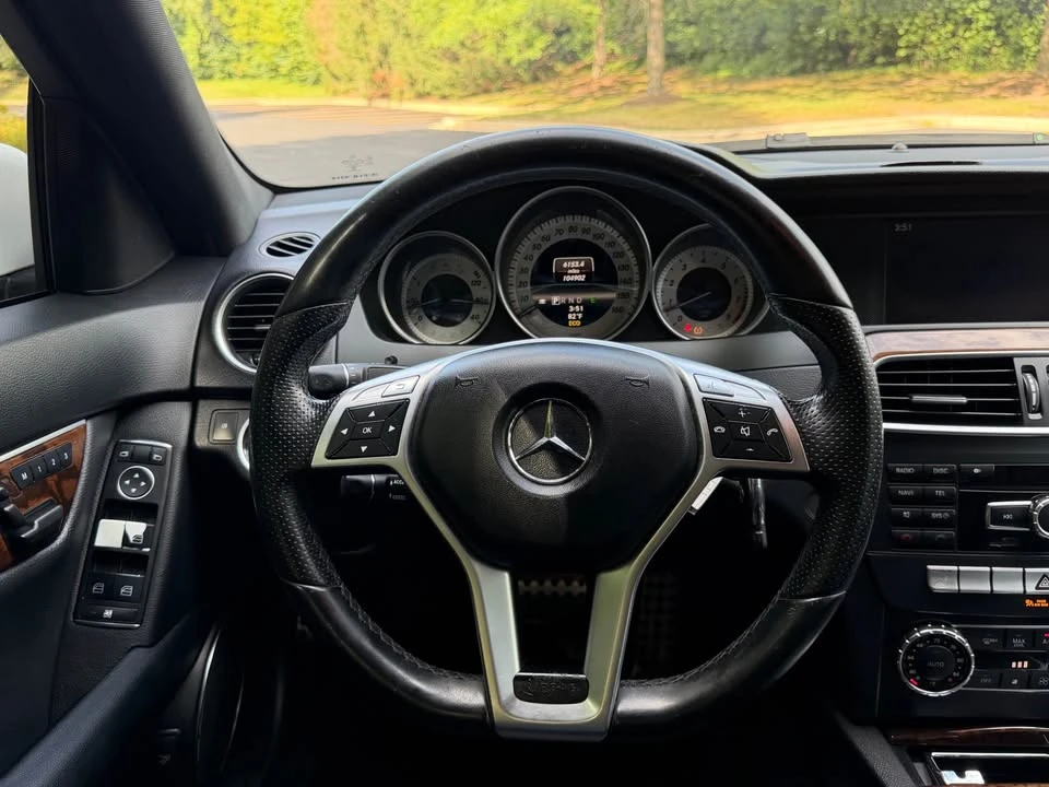 2013 Mercedes-Benz W204 C-Class - Image 15 of 16