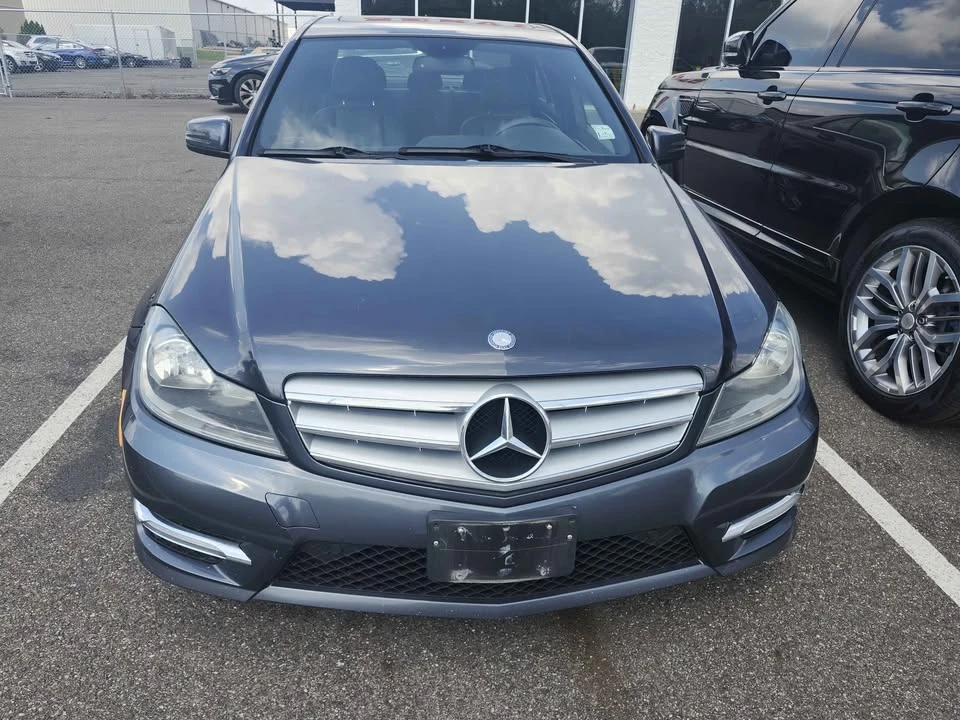 2013 Mercedes-Benz W204 C-Class - Image 2 of 9