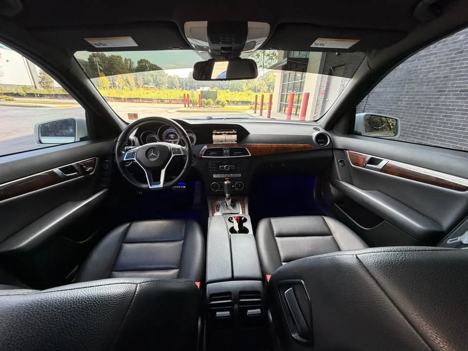 2013 Mercedes-Benz W204 C-Class - Image 9 of 20