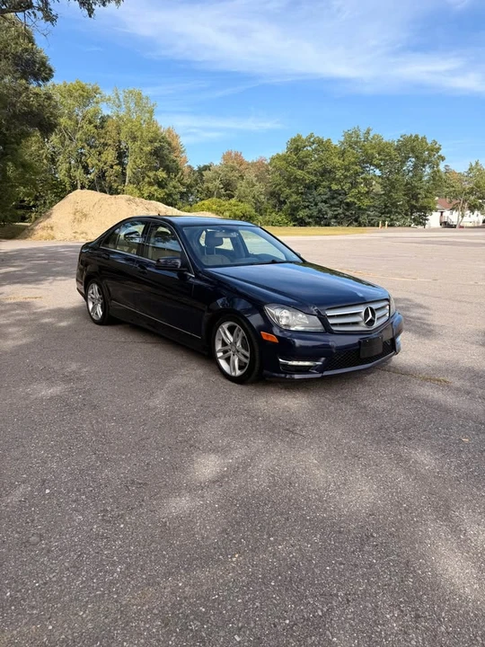 2013 Mercedes-Benz W204 C-Class - Image 3 of 18