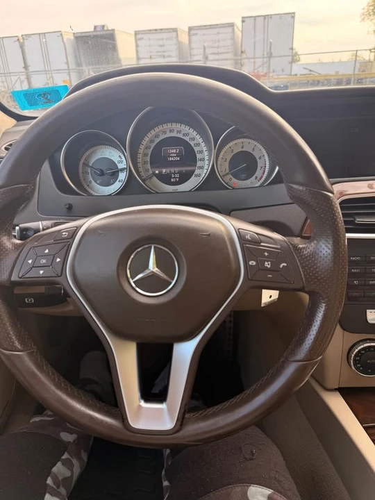 2013 Mercedes-Benz W204 C-Class - Image 13 of 18