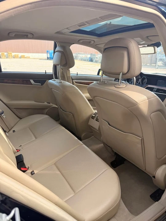 2013 Mercedes-Benz W204 C-Class - Image 16 of 18